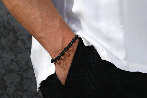 Crest Link Bracelet in Black Ink
